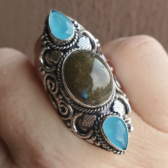 New Labradorite & Chalcedony 925 Silver Statement Ring. - Picture 6 of 15